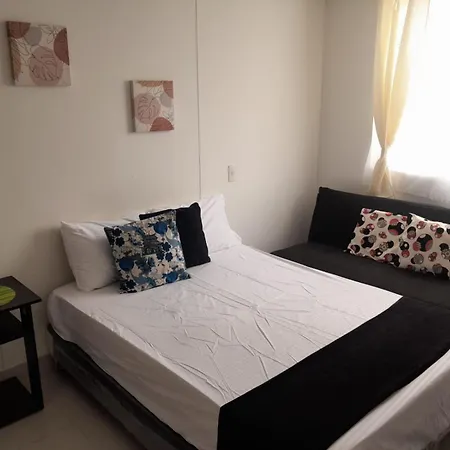 Apartamento En El Rodadero Con Piscina Y Jacuzzi